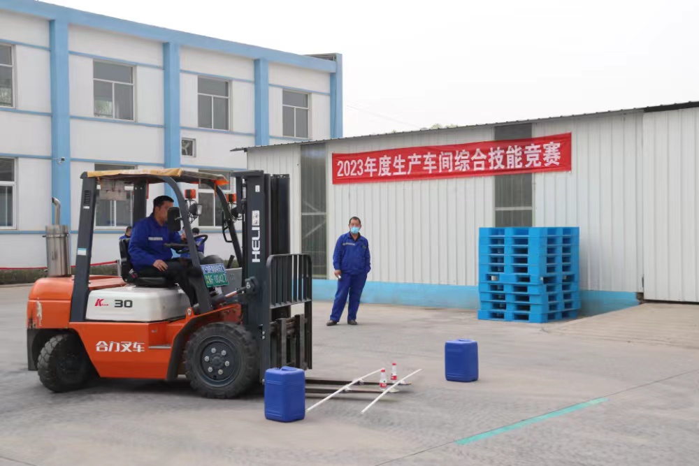 展員工技能風(fēng)采   樹(shù)車(chē)間風(fēng)貌新顏---北農(nóng)（尊龍凱時(shí)-人生就是搏）公司舉辦生產(chǎn)系統(tǒng)綜合技能競(jìng)賽